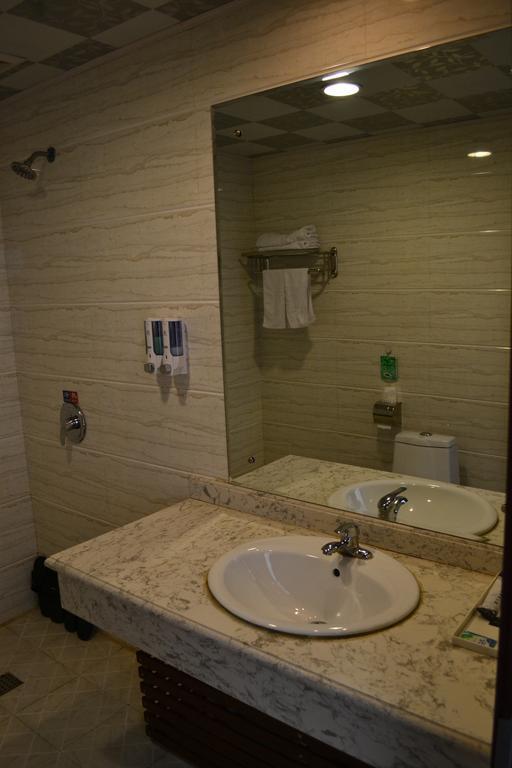 Changchun Jiafeng Business Hotel Quarto foto